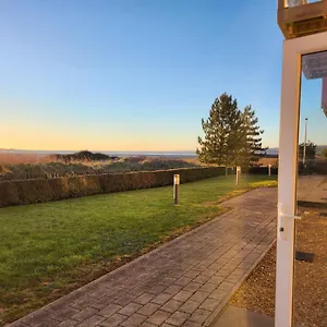 Apartment Coastal With Beach On Your Doorstep! United Kingdom